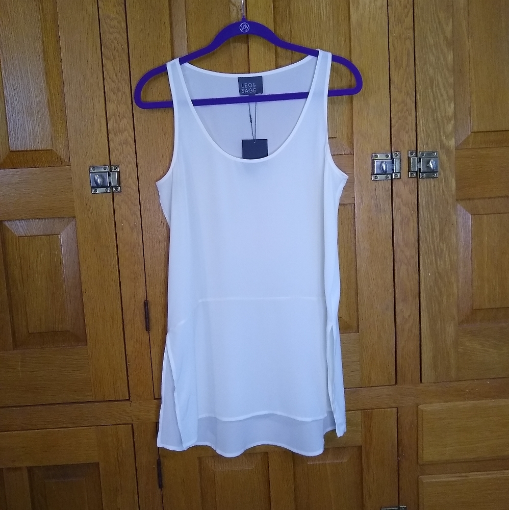 Leo & Sage ivory silk sleeveless blouse